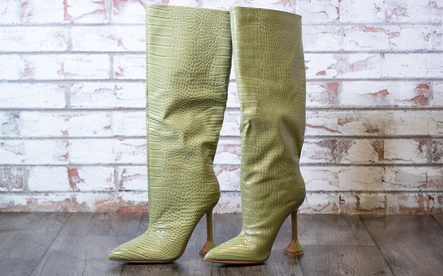 JADE | GREEN FAUX CROC PULL ON KNEE HIGH BOOT